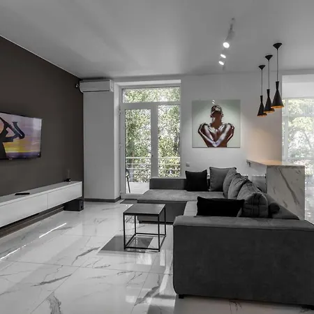 Apartment Luxury In Center Of