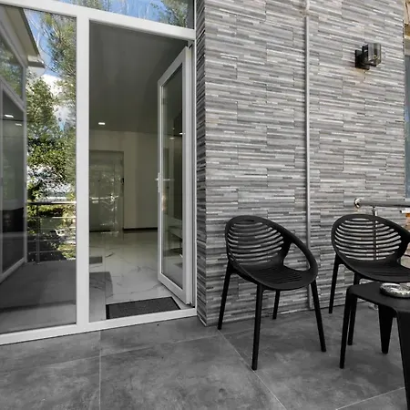 Luxury In Center Of Apartment